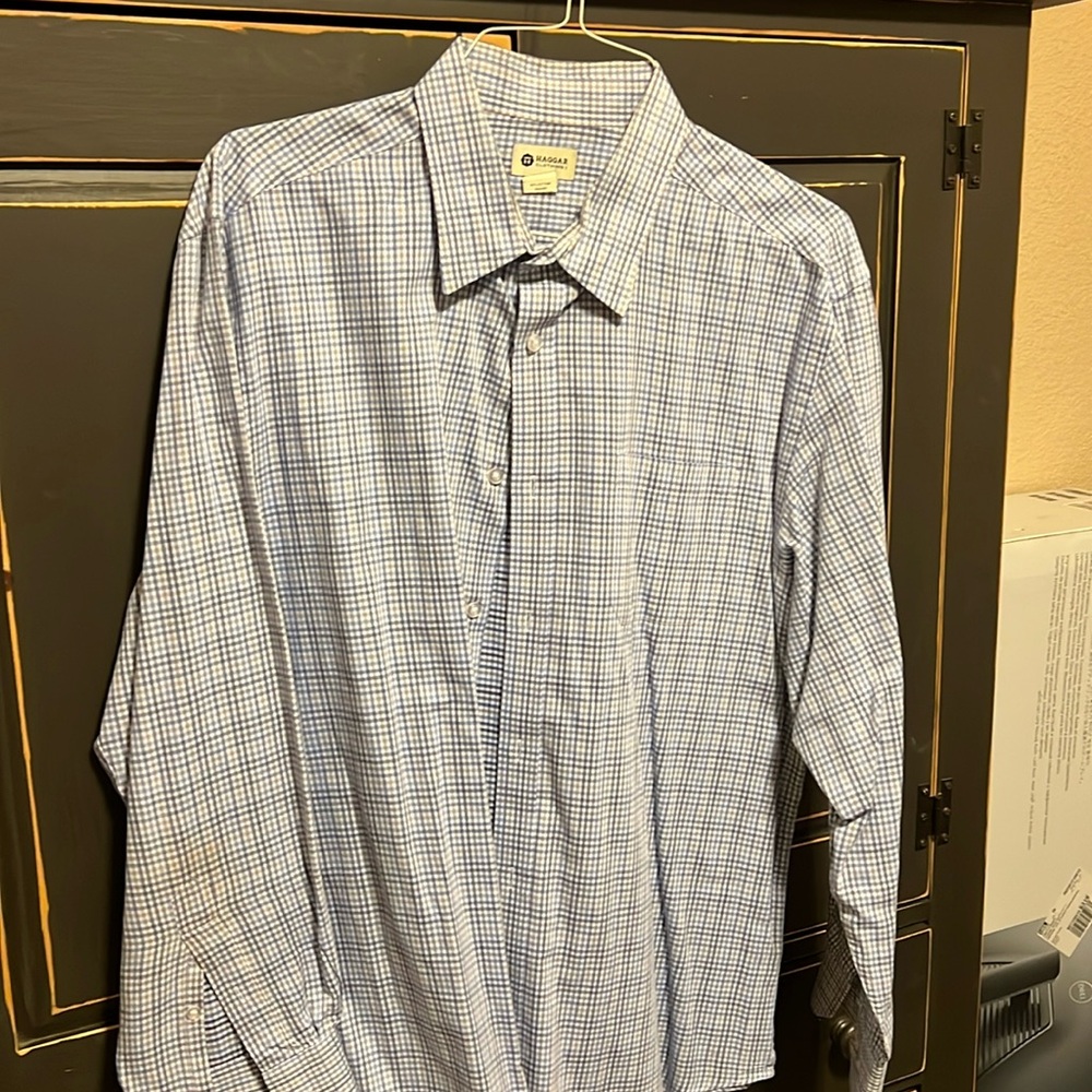 Haggar long sleeve blue and gray striped collared shirt